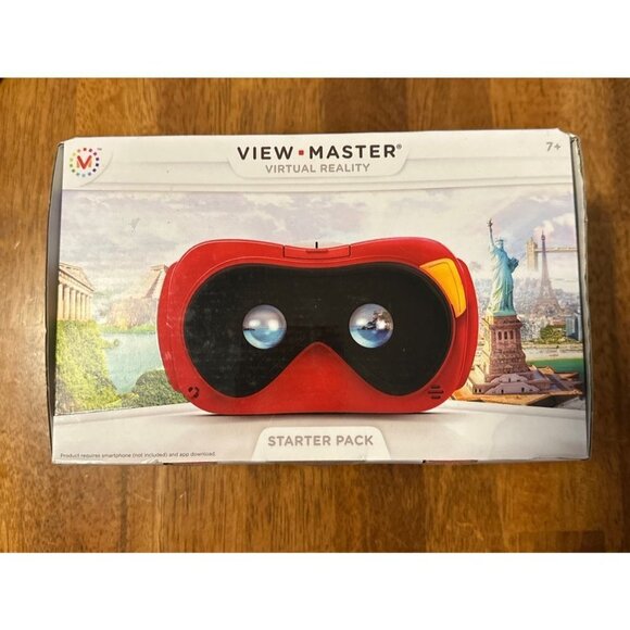 View Master Virtual Reality Starter Pack with Space - Picture 2 of 5